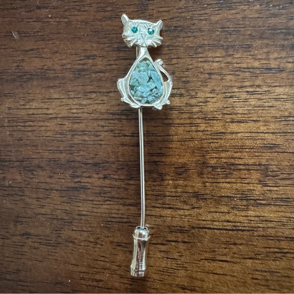Vintage Cat Figural Stick Pin “Jelly Belly” Green Stone Belly